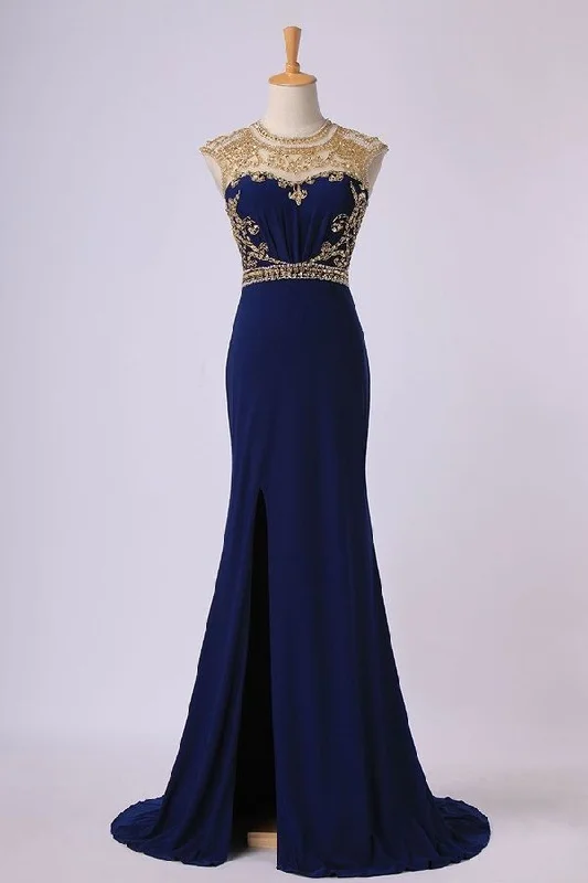 2024 Scoop Neckline Column Beaded Bodice Prom Dresses With Court Train PK7NNCCG