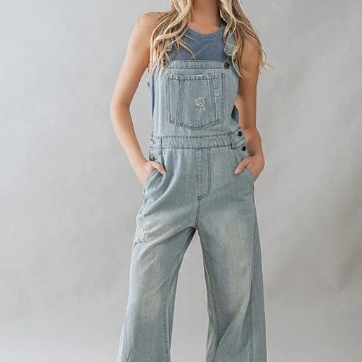 Women's Distressed Wide Leg Flare Denim Overalls in Light Wash Streetwear Cargo Overalls Women's Distressed Wide Leg Flare Denim Overalls in Light Wash Streetwear Cargo Overalls