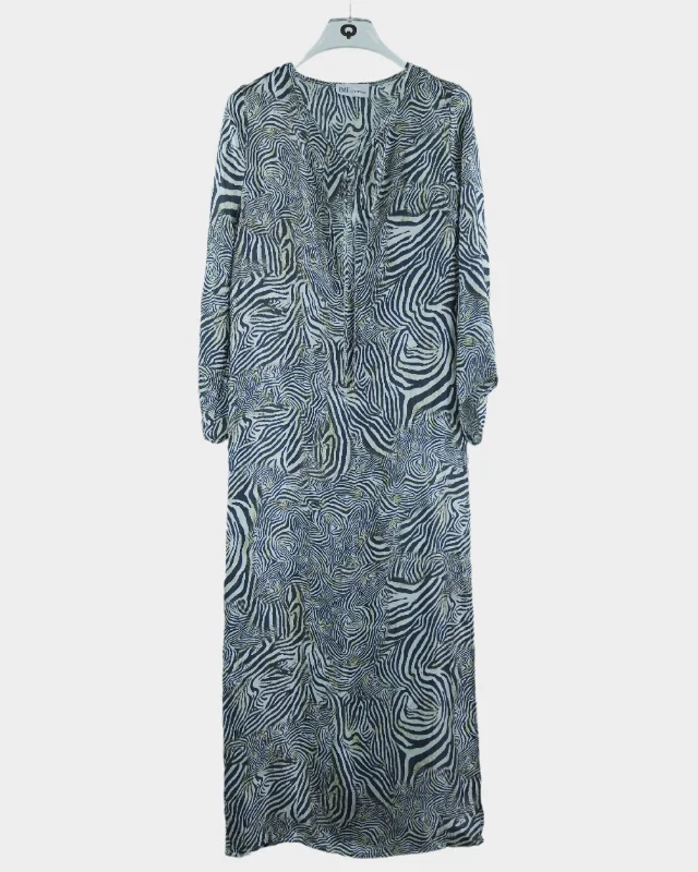 Animalier Beach Robe With Shawl Stylish Chunky Wool Shawl