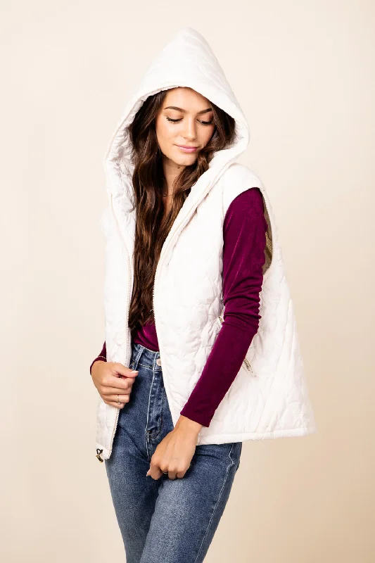 Hooded Quilted Zipper Puffer Vest for Women in Beige | IV413-BEI Stylish Streetwear Vest Hooded Quilted Zipper Puffer Vest for Women in Beige | IV413-BEI Stylish Streetwear Vest