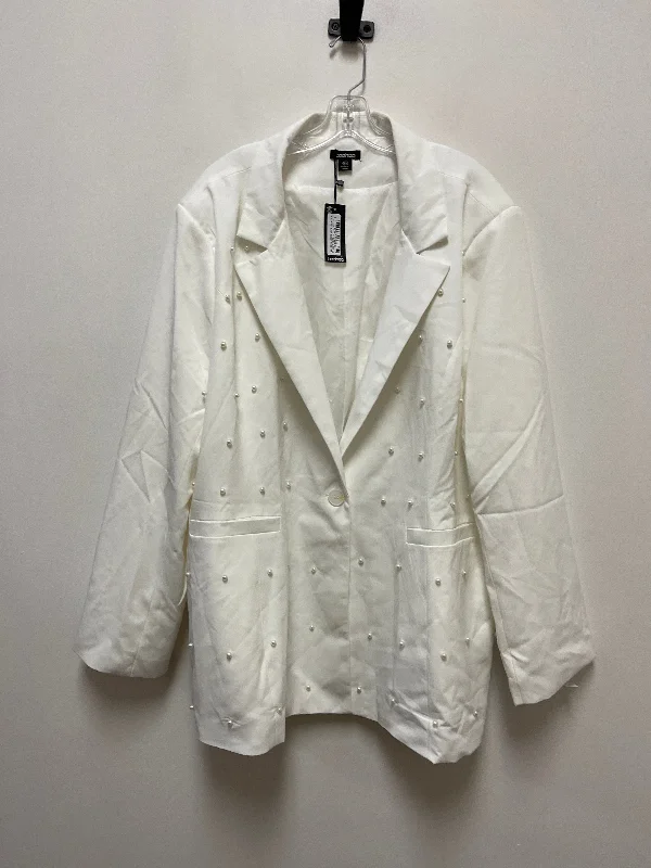 Blazer By Boohoo Boutique In White, Size: 3x Women's Advanced Suit
