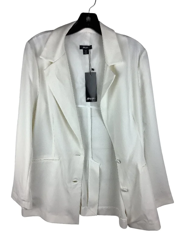 Blazer By Nasty Gal In White, Size: 6 Women's Trendy Suit